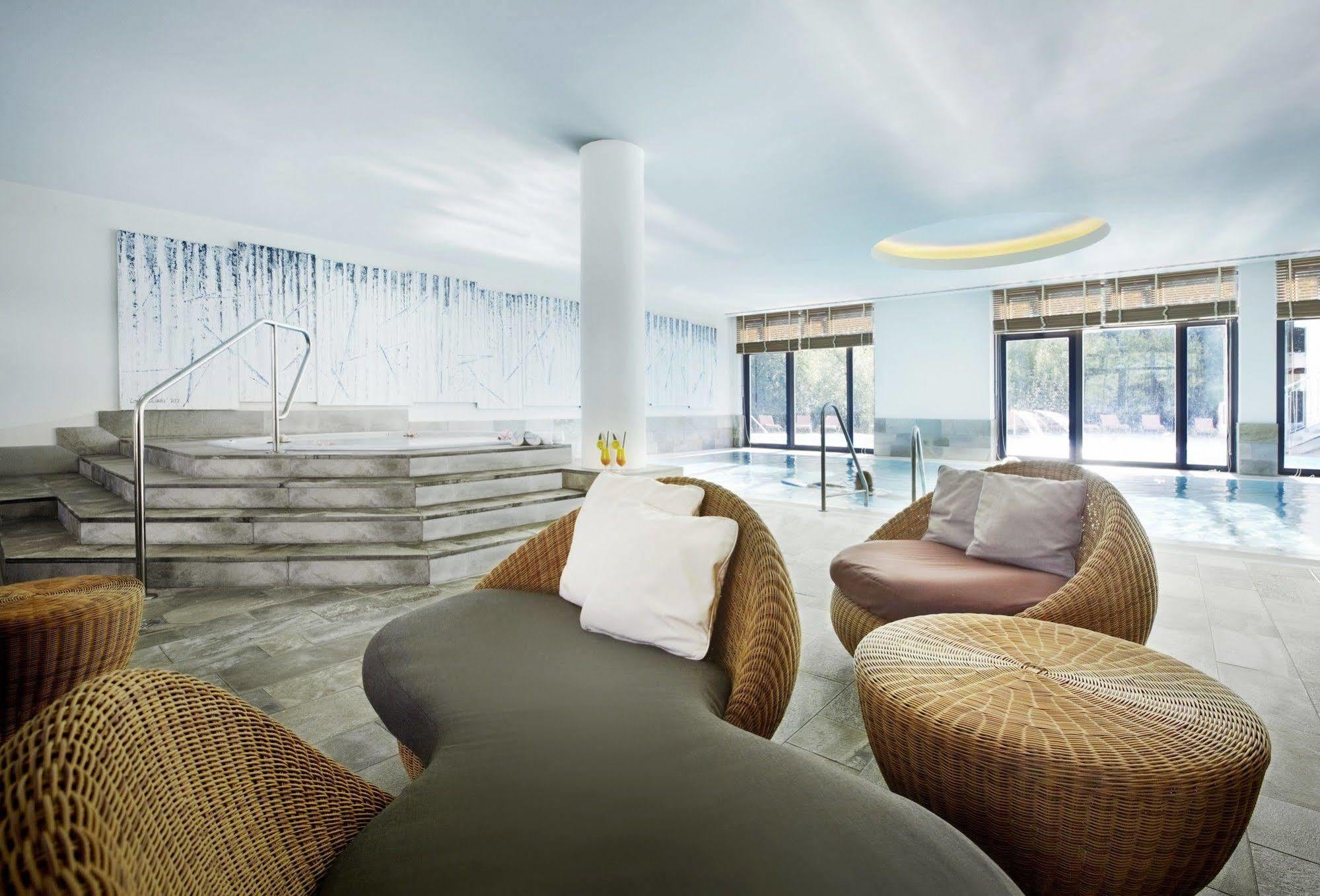 Hotel Esplanade Resort & Spa - Adults Only باد سارو المظهر الخارجي الصورة