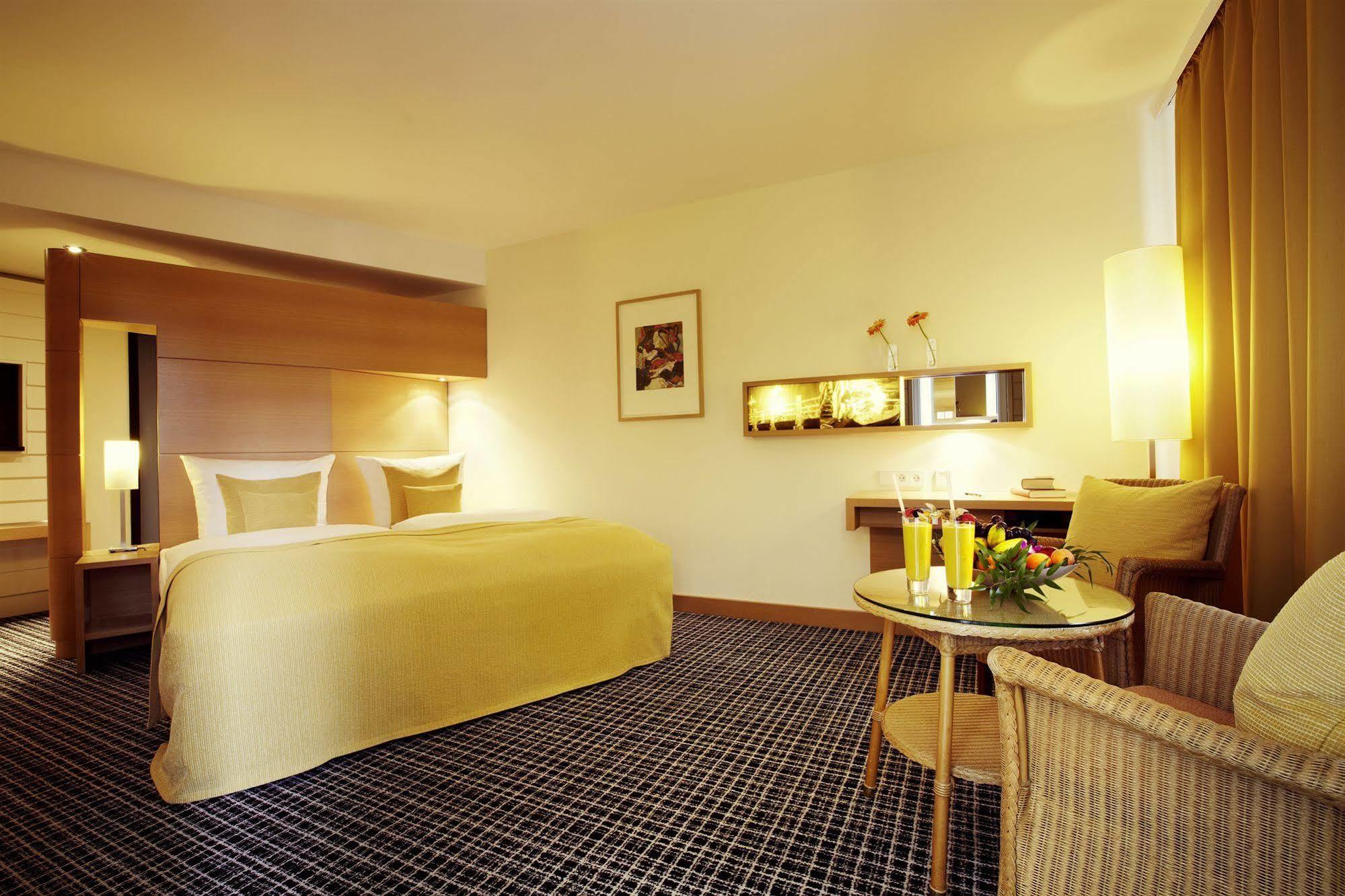 Hotel Esplanade Resort & Spa - Adults Only باد سارو المظهر الخارجي الصورة